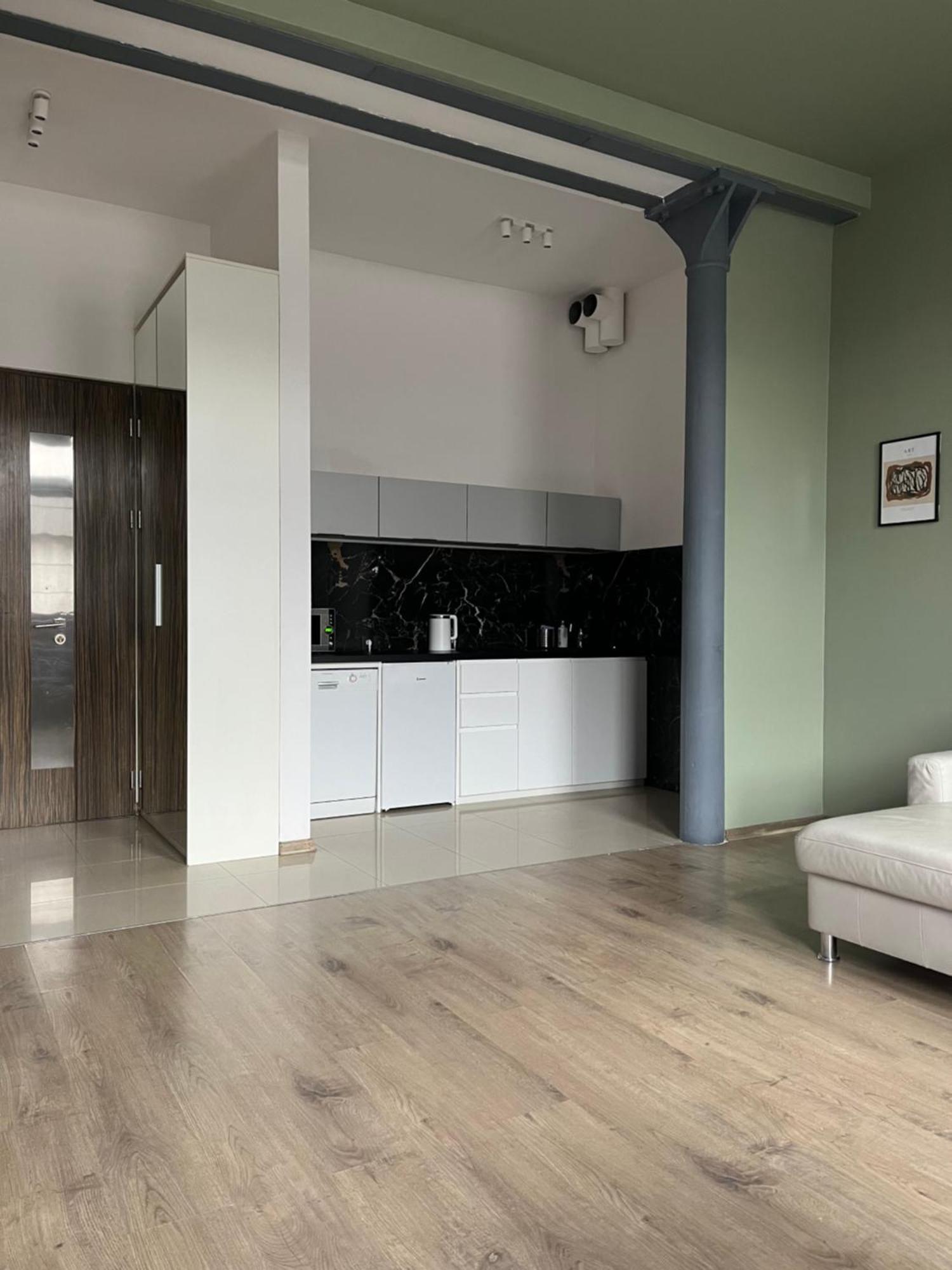 Апартаменты Loft Stara Tkalnia Зелёна-Гура Экстерьер фото